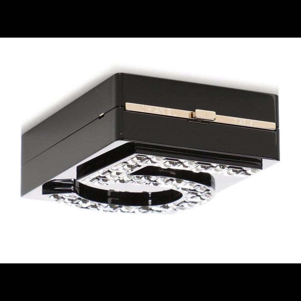 ***SOLD*** NWT CHANEL Black No. 5 Plexiglass Minaudière Clutch - Picture 5 of 16